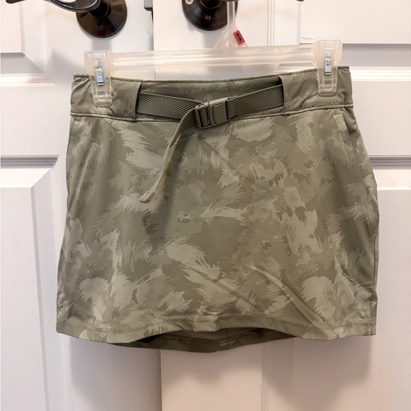BNWT Columbia Pleasant Creek Skort -Size XS - Picture 1 of 4